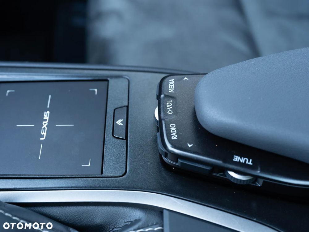 Lexus UX ver-250h-gpf-prestige-2wd - 37