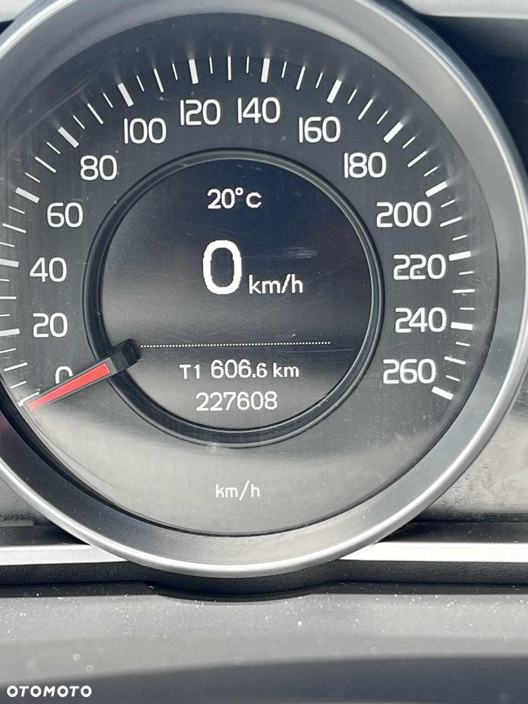 Volvo V40 D2 Base - 4