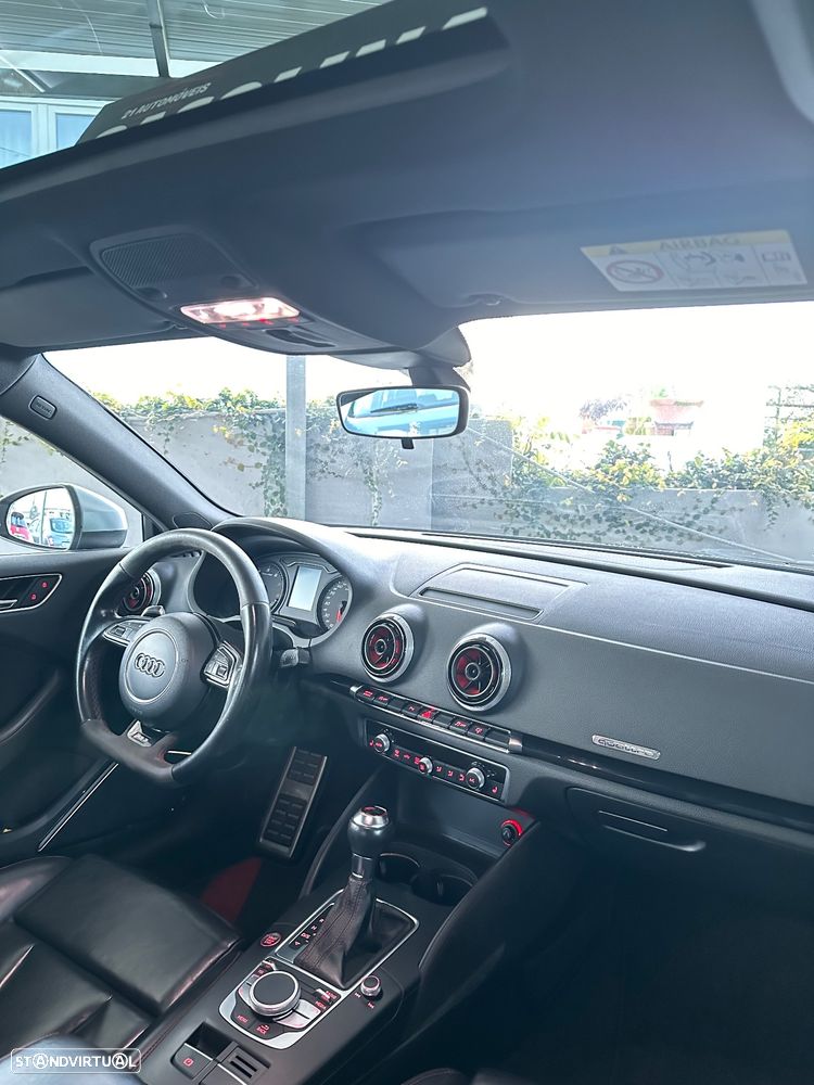 Audi RS3 Sportback S tronic - 42