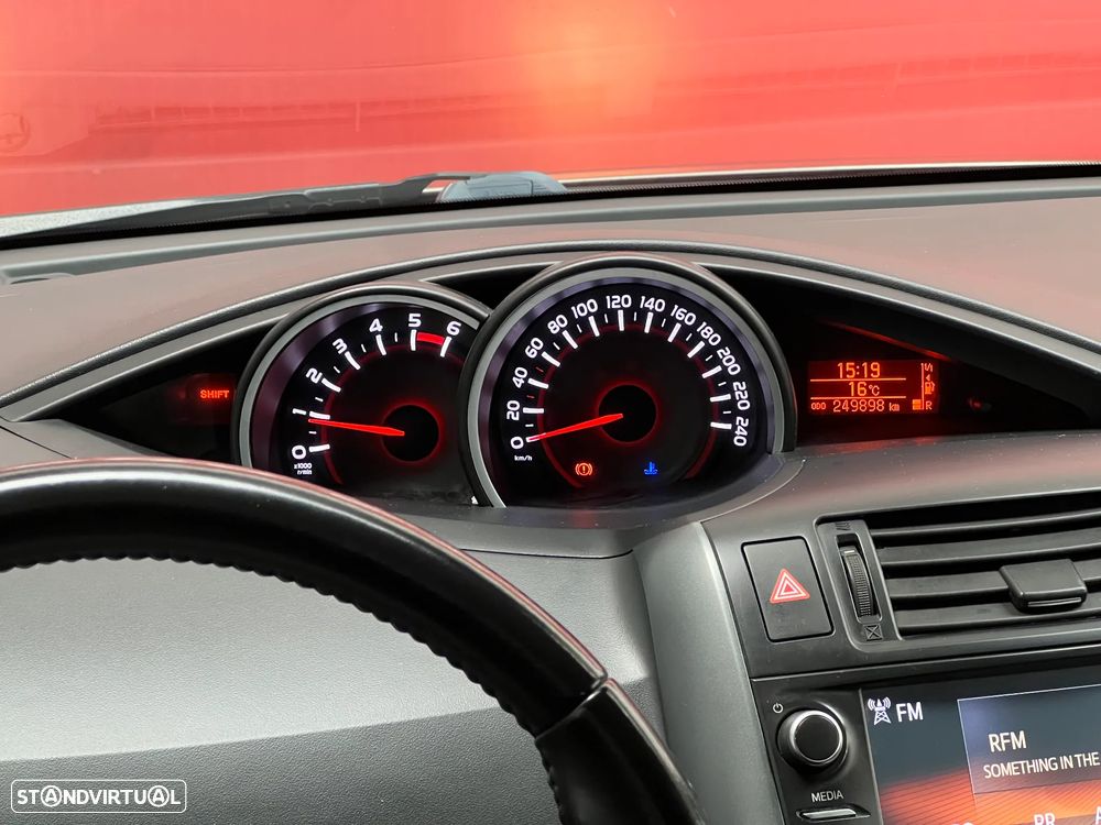 Toyota Verso 1.6 D-4D Comfort - 18