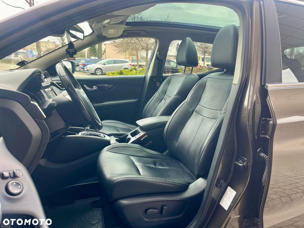 Nissan Qashqai 1.6 DCi Tekna Xtronic - 25