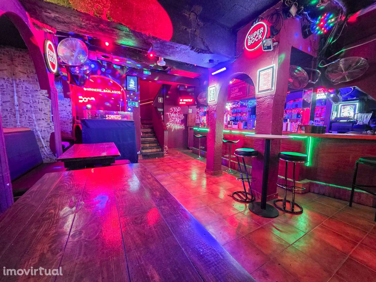 BAR EQUIPADO + APARTAMENTO T2, NO CENTRO HISTÓRICO DE LAGOS - Grande imagem: 2/15