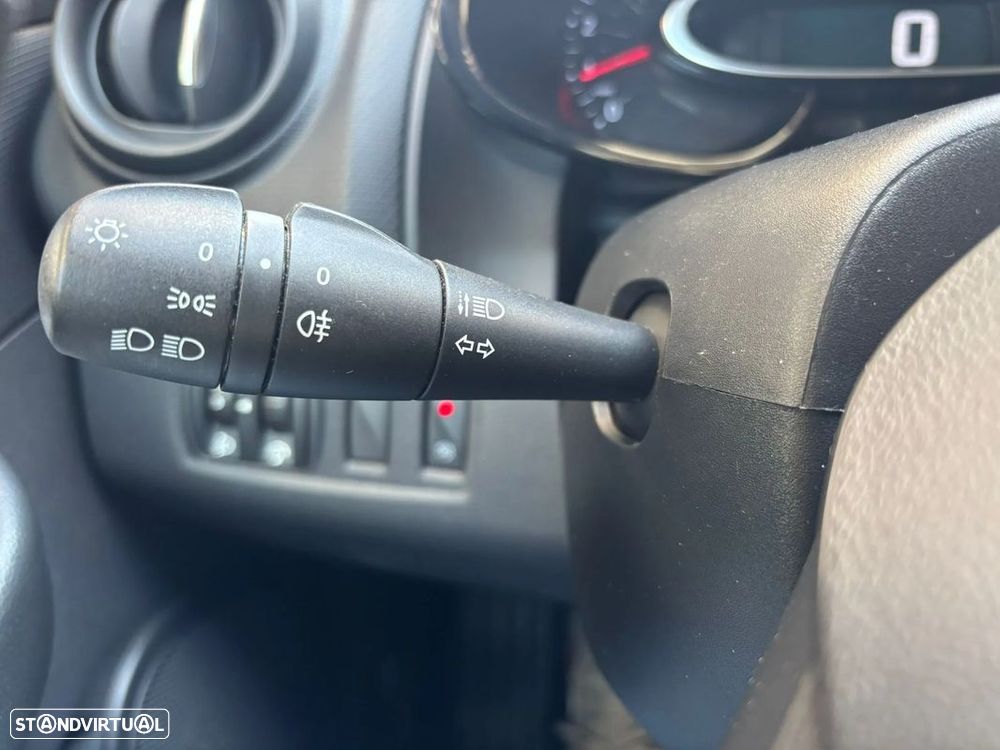Renault Clio CLIO 1.5 dCI 75cv - ZEN - AC - IVA DEDUTÍVEL - 29