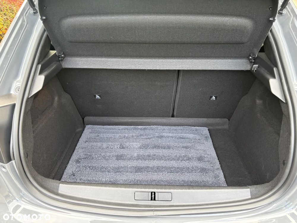 Peugeot 208 - 20