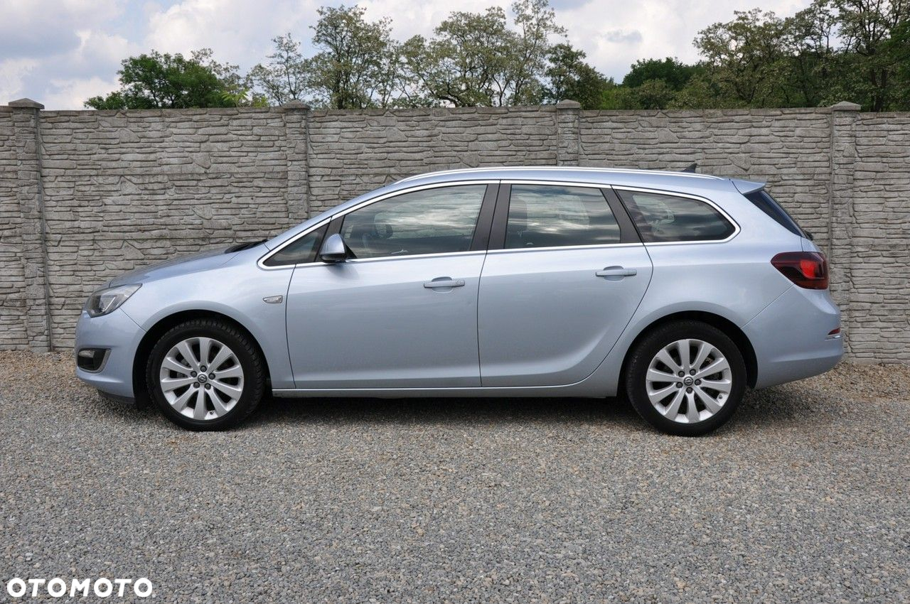 Opel Astra 1.4 Turbo Cosmo - 2