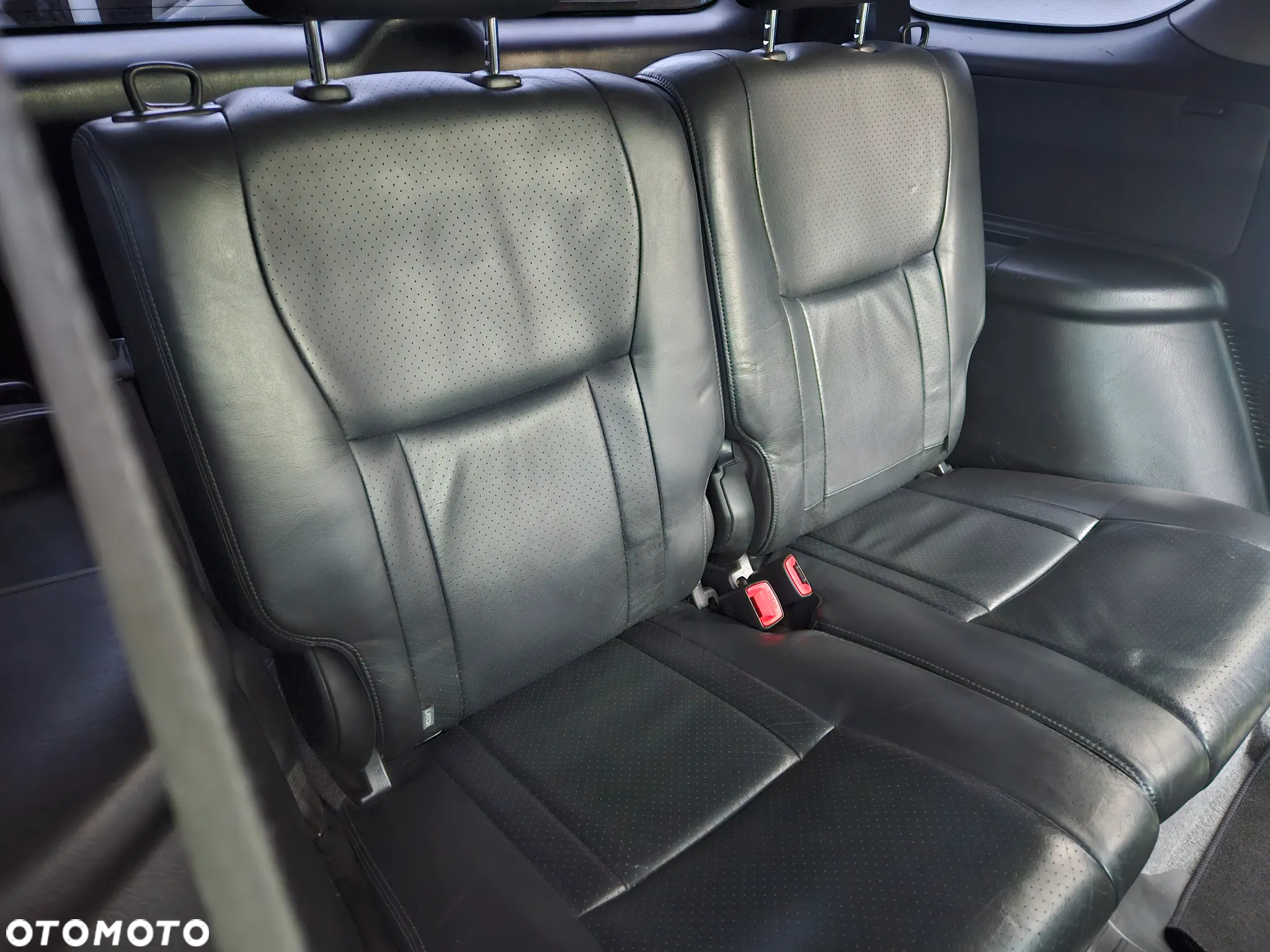 Toyota RAV4 - 6