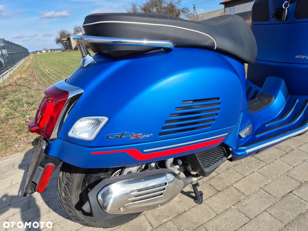 Vespa GTS - 7
