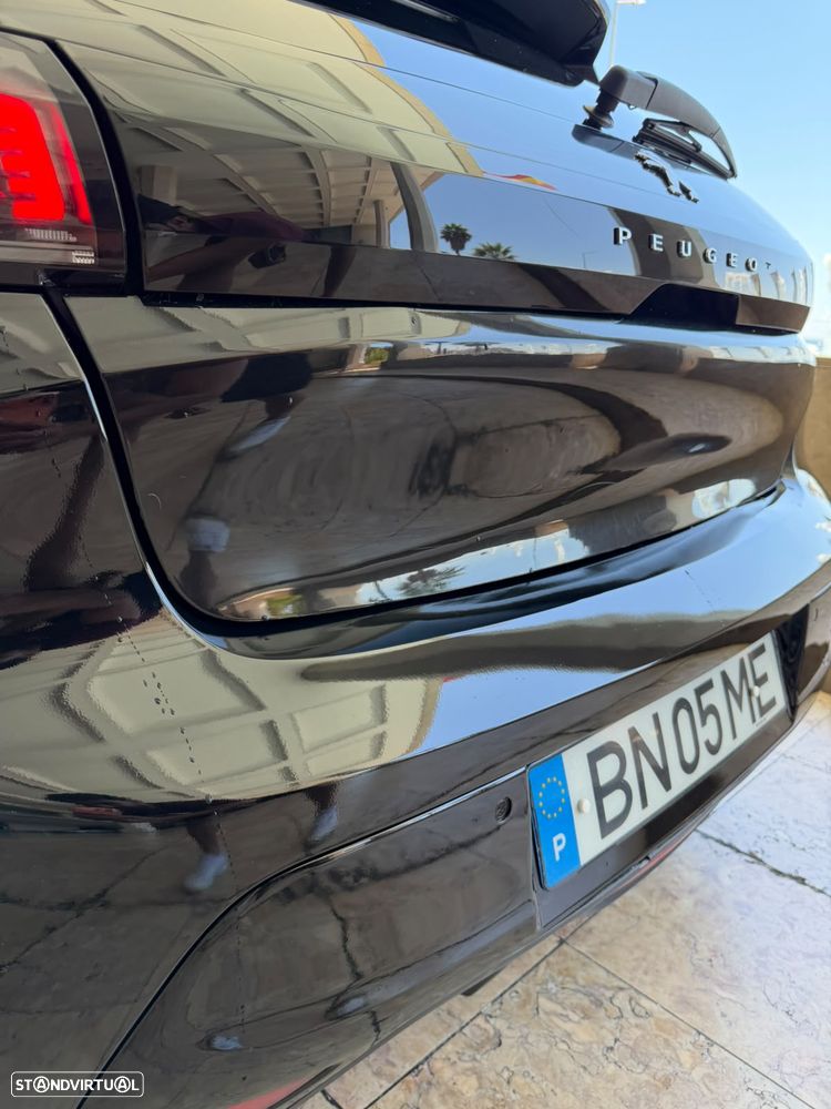 Peugeot e-208 GT - 30