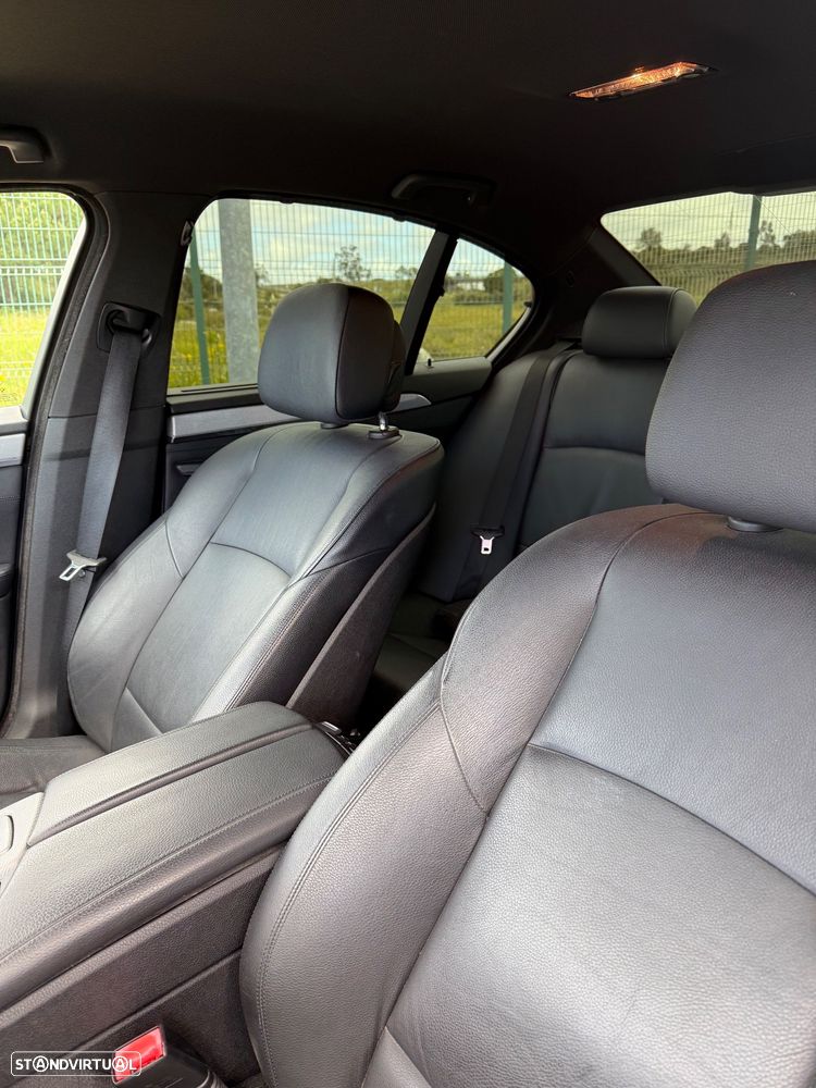 BMW 520 d Auto - 9