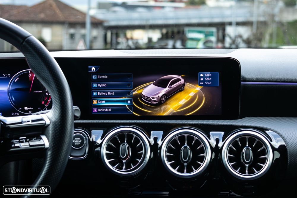 Mercedes-Benz A 250 - 43