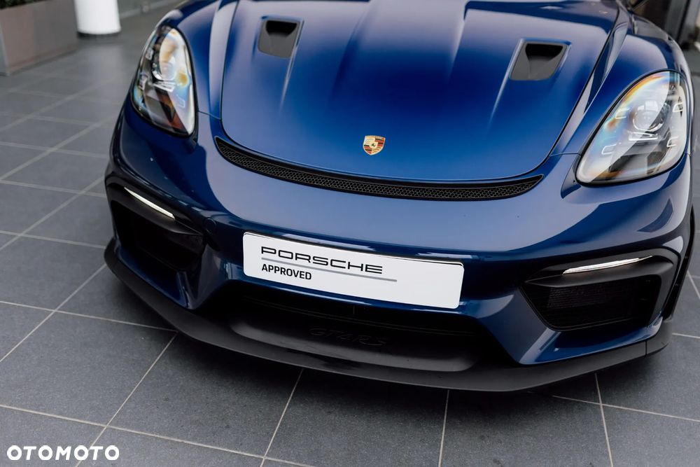 Porsche 718 Cayman - 38