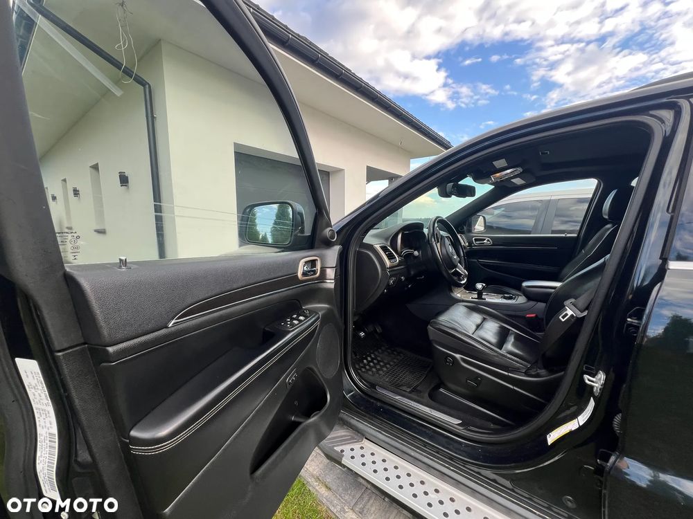 Jeep Grand Cherokee - 9