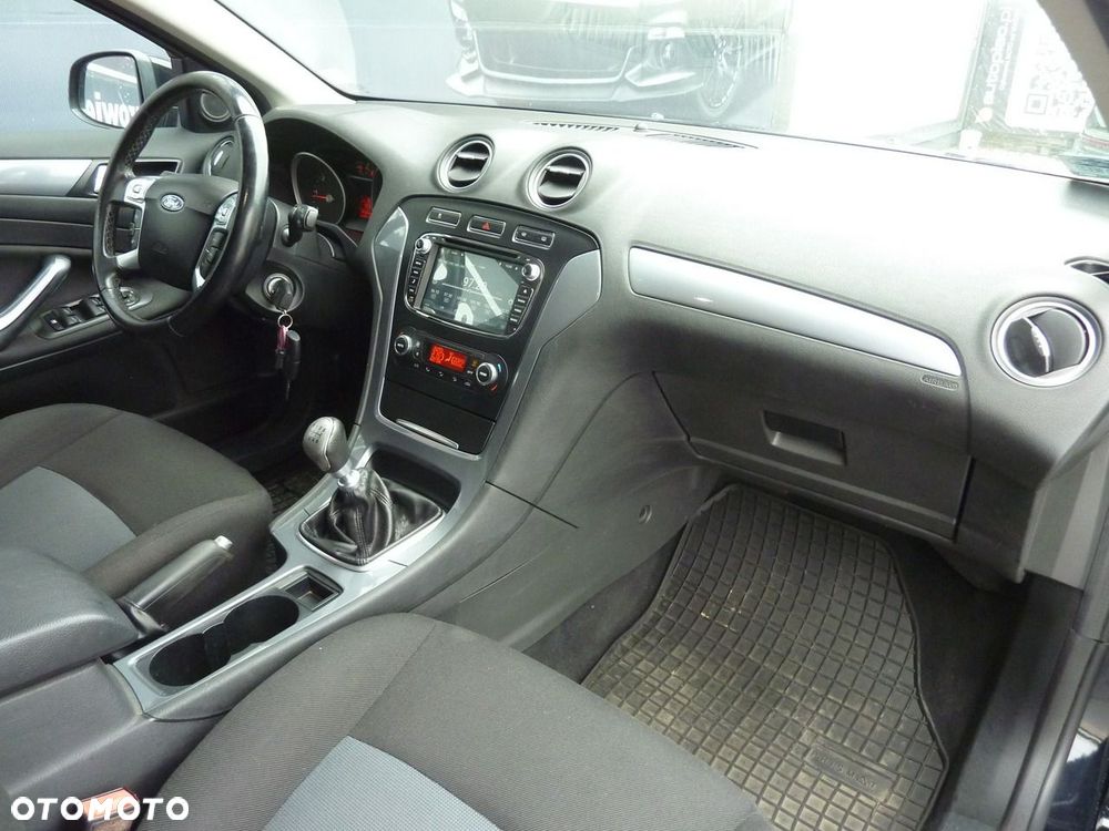 Ford Mondeo - 15