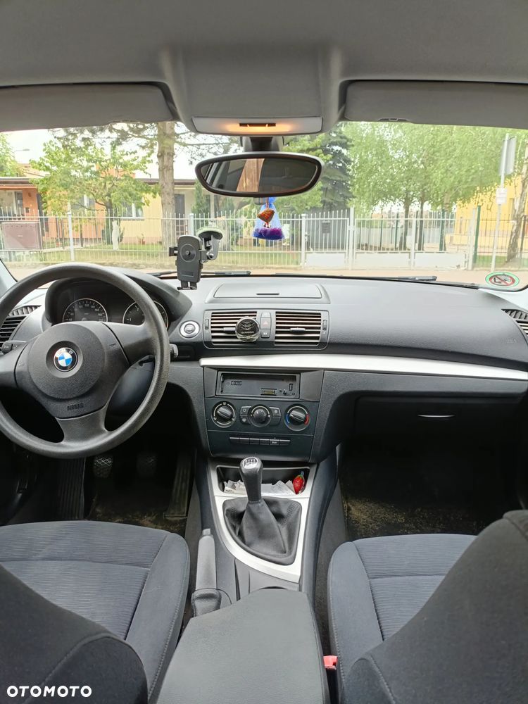 BMW Seria 1 116d - 6