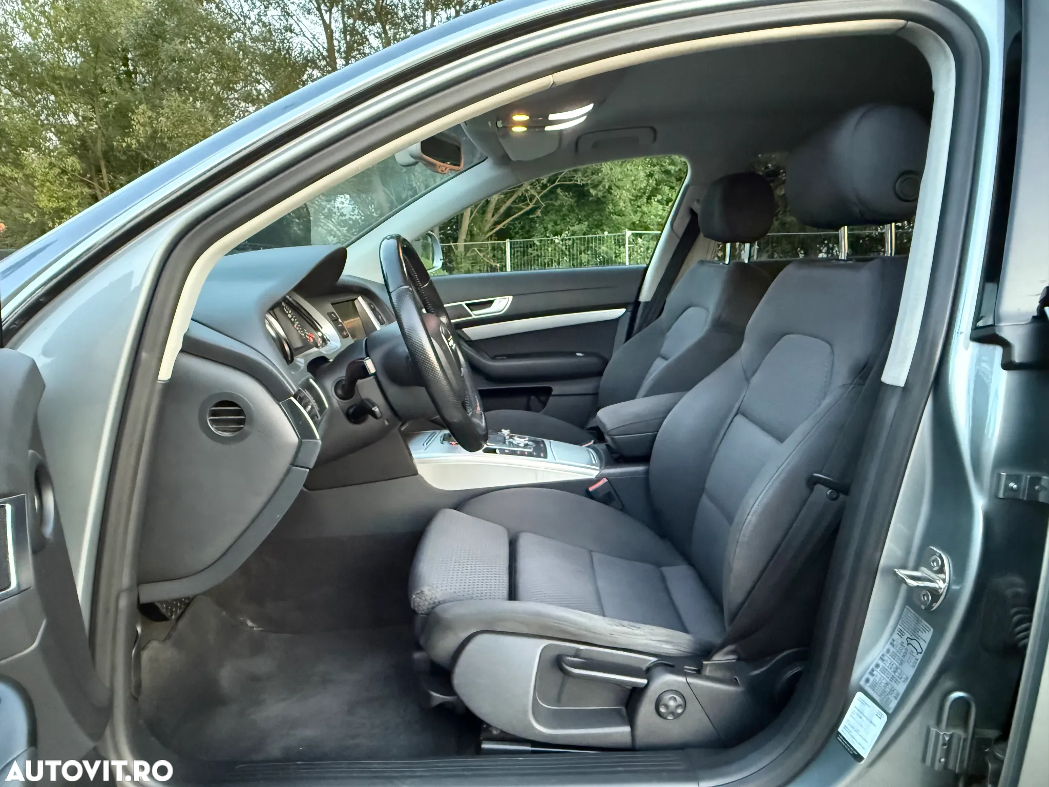 Audi A6 2.0 TDI DPF Multitronic Avant - 11