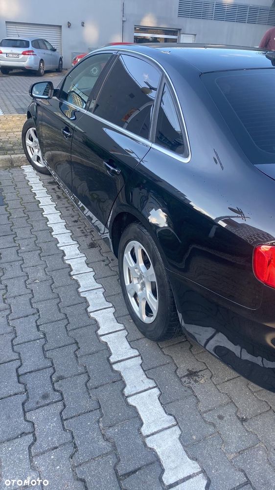 Audi A4 Limousine - 14