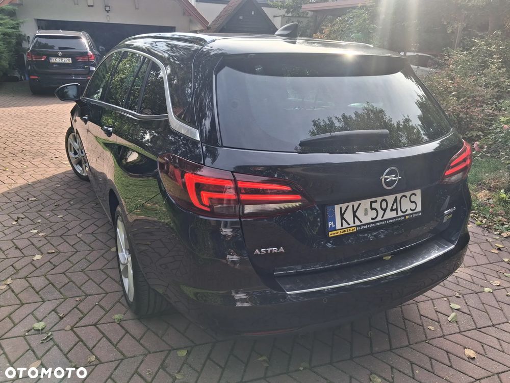 Opel Astra 1.4 Turbo Start/Stop Dynamic - 11