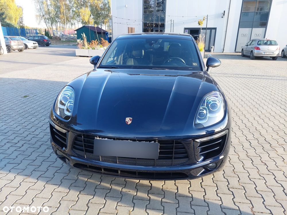 Porsche Macan Standard - 2