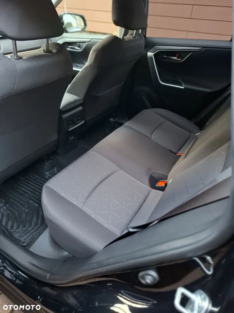 Toyota RAV4 - 11