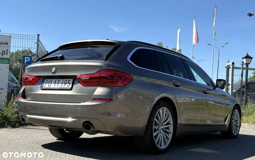 BMW Seria 5 530d xDrive Luxury Line - 8
