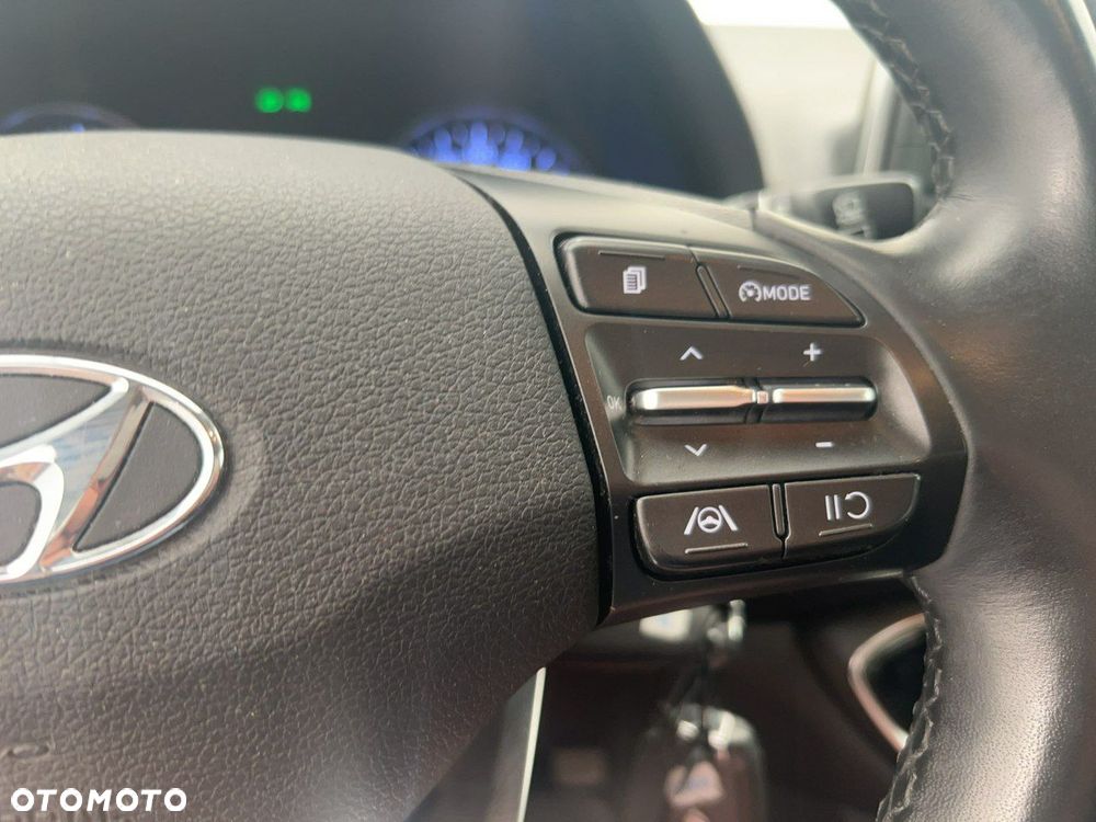 Hyundai i30 1.5 DPI Classic + - 21