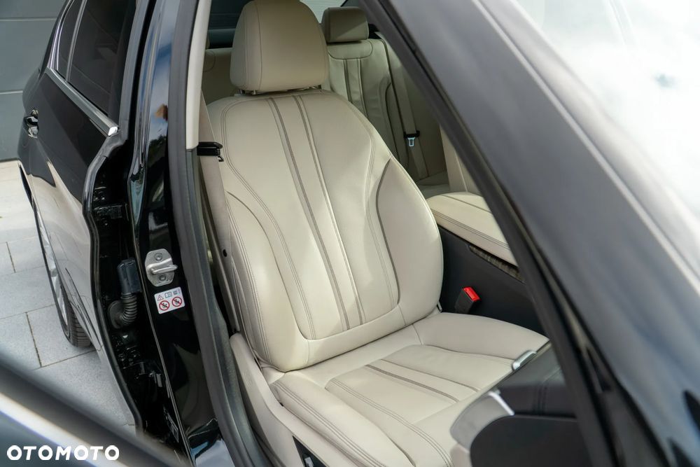 BMW Seria 5 520d Luxury Line - 8