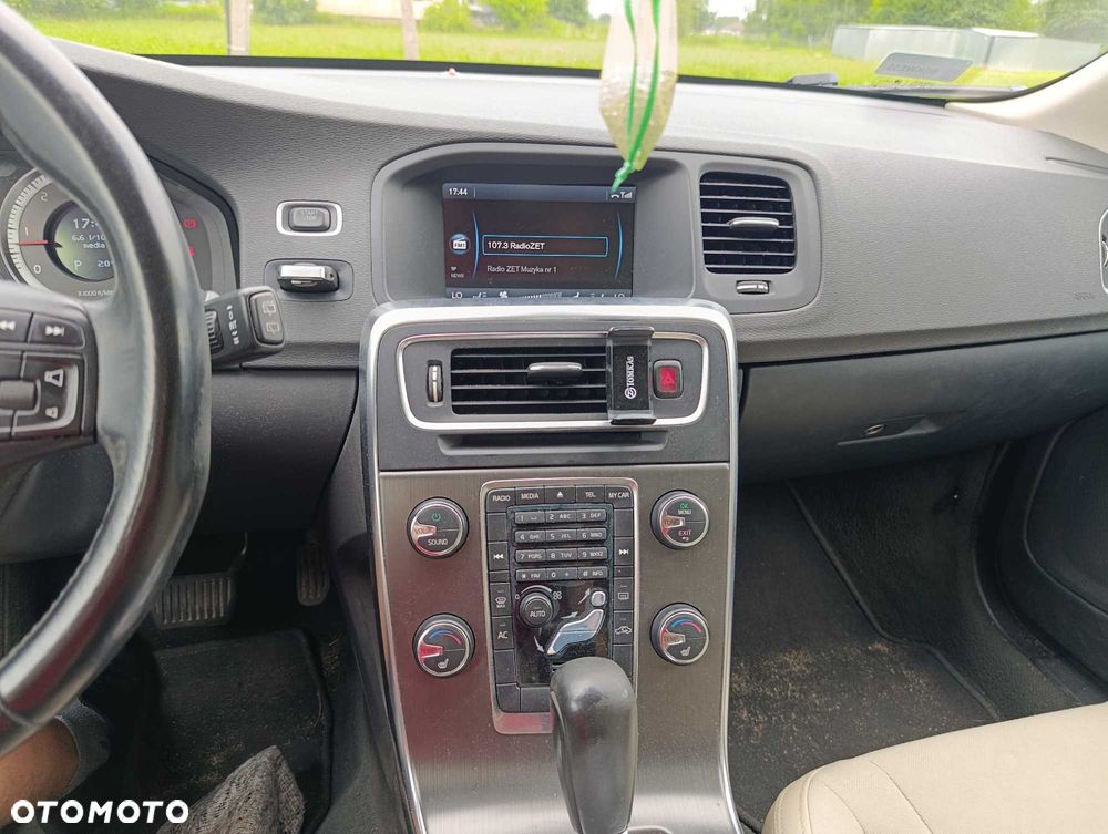 Volvo V60 - 8