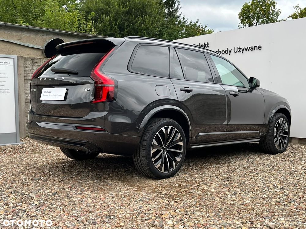 Volvo XC 90 - 8