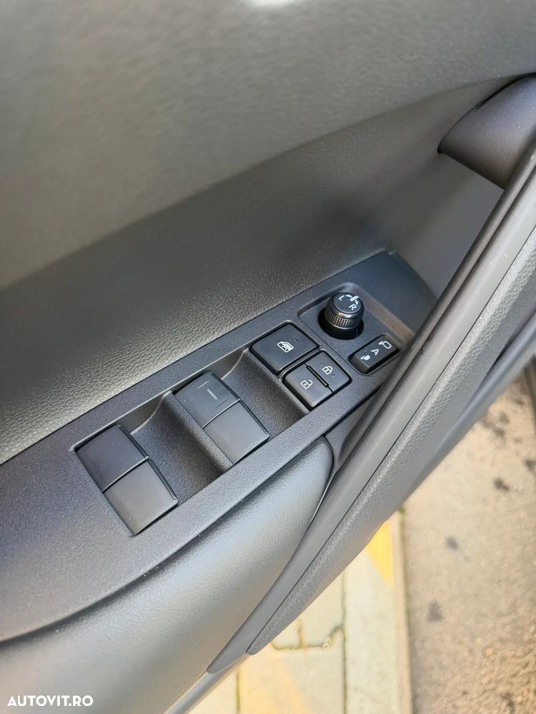 Toyota Corolla Cross 1.8I 2WD Active - 9