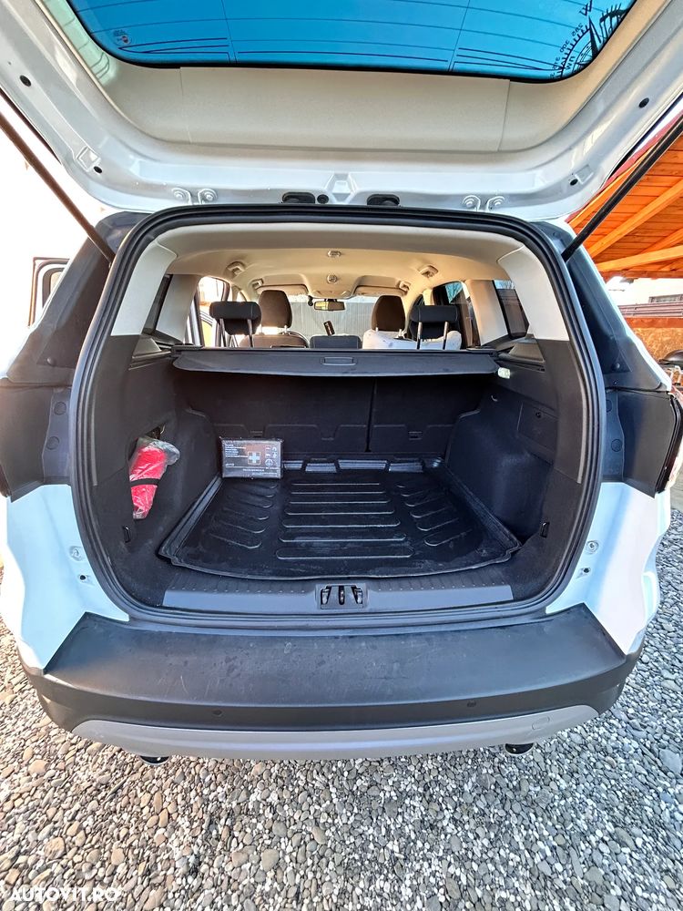 Ford Kuga 2.0 TDCi 4WD Powershift ST-Line - 12