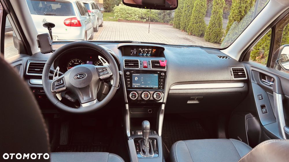 Subaru Forester 2.0 XT Platinum Lineartronic - 10