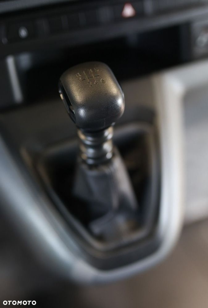 Toyota Proace Verso - 16