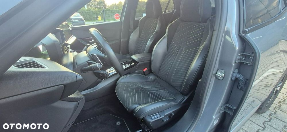 Peugeot 2008 1.2 PureTech GT S&S EAT8 - 10