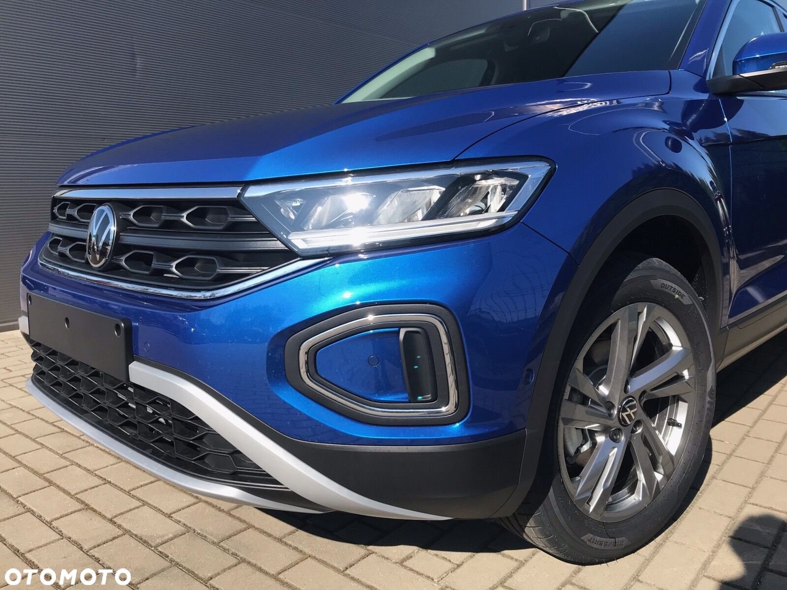Volkswagen T-Roc - 4