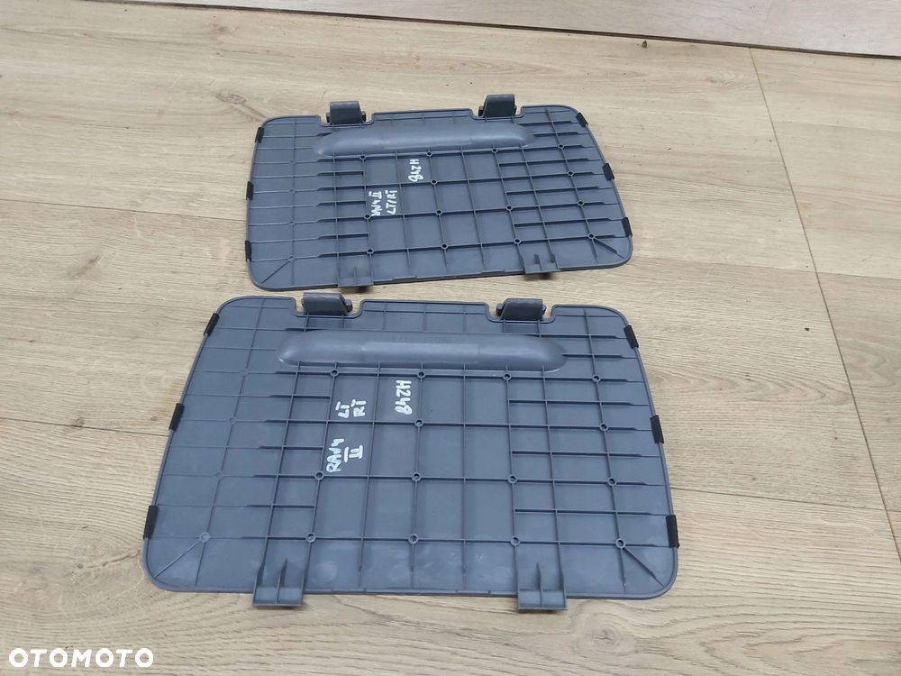 Toyota Rav4 II XA20 boczek bagażnika tył zaślepka 01-03r 64743-42010 - 1