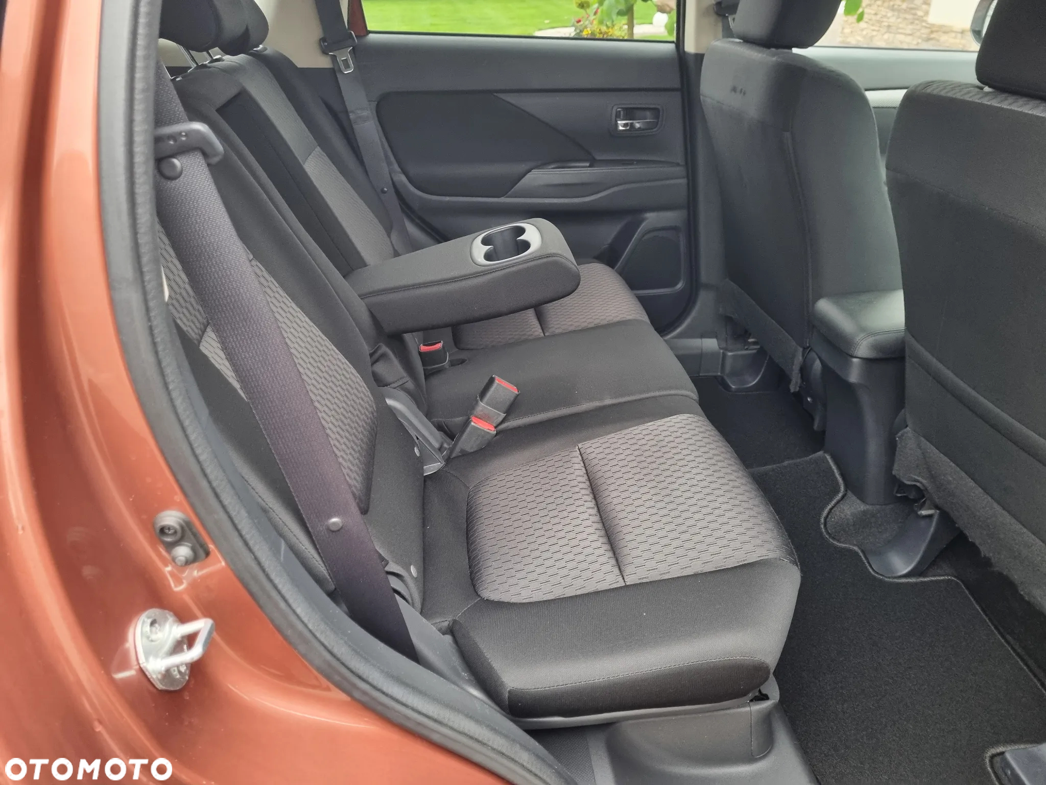 Mitsubishi Outlander - 20