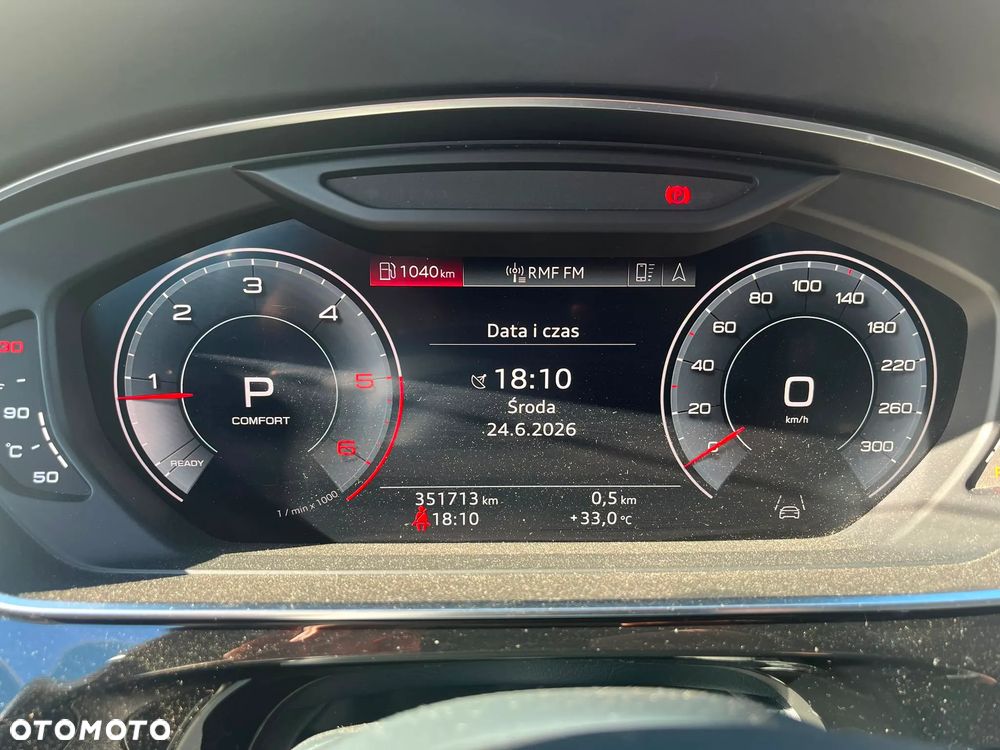 Audi A8 - 8