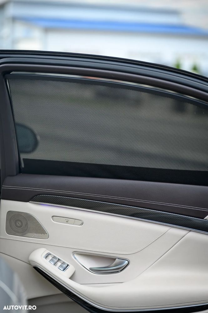 Mercedes-Benz S 500 4MATIC Long Aut - 35