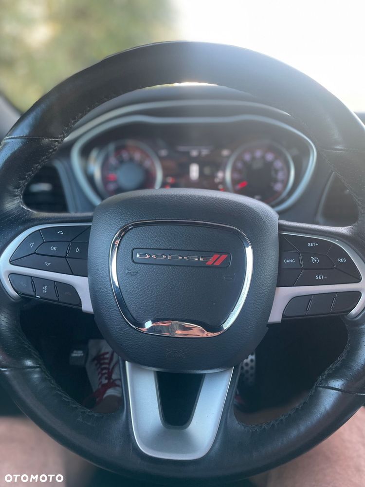 Dodge Challenger 5.7 R/T - 12