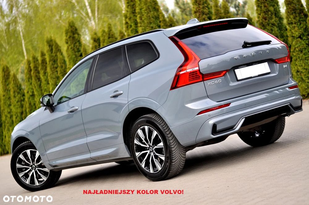Volvo XC 60 B4 D Plus Dark - 2