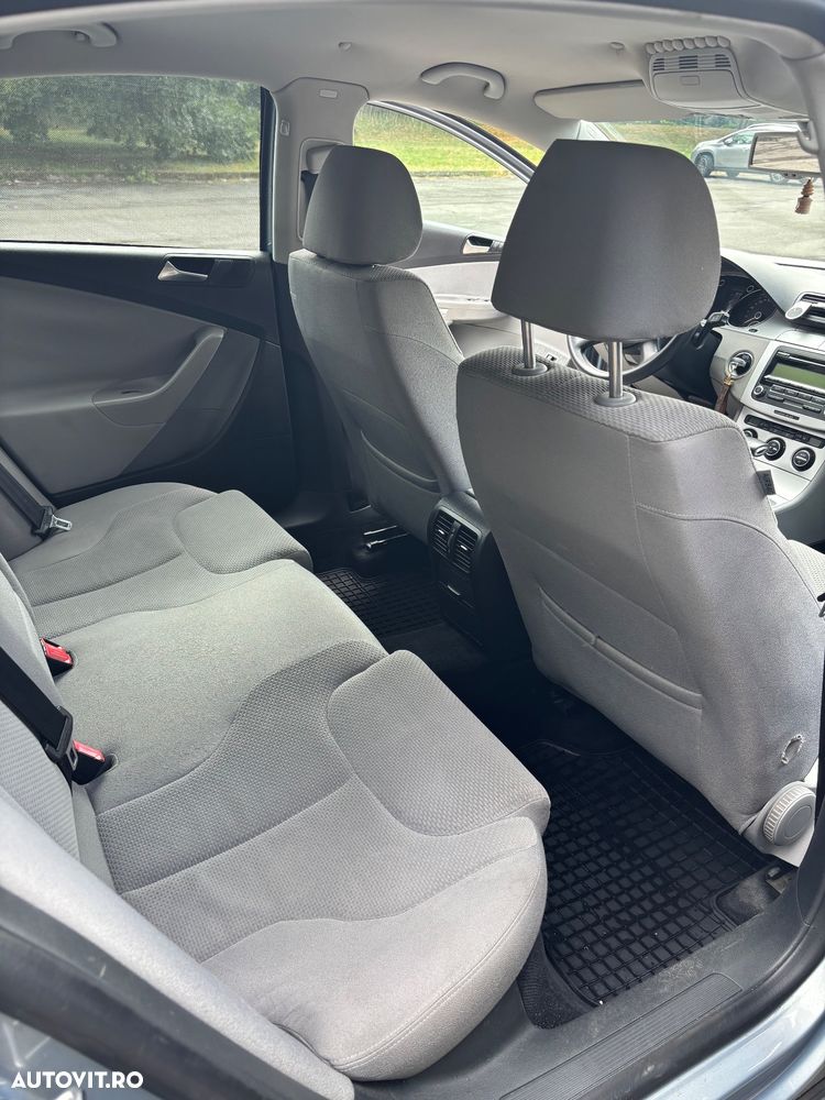 Volkswagen Passat - 9
