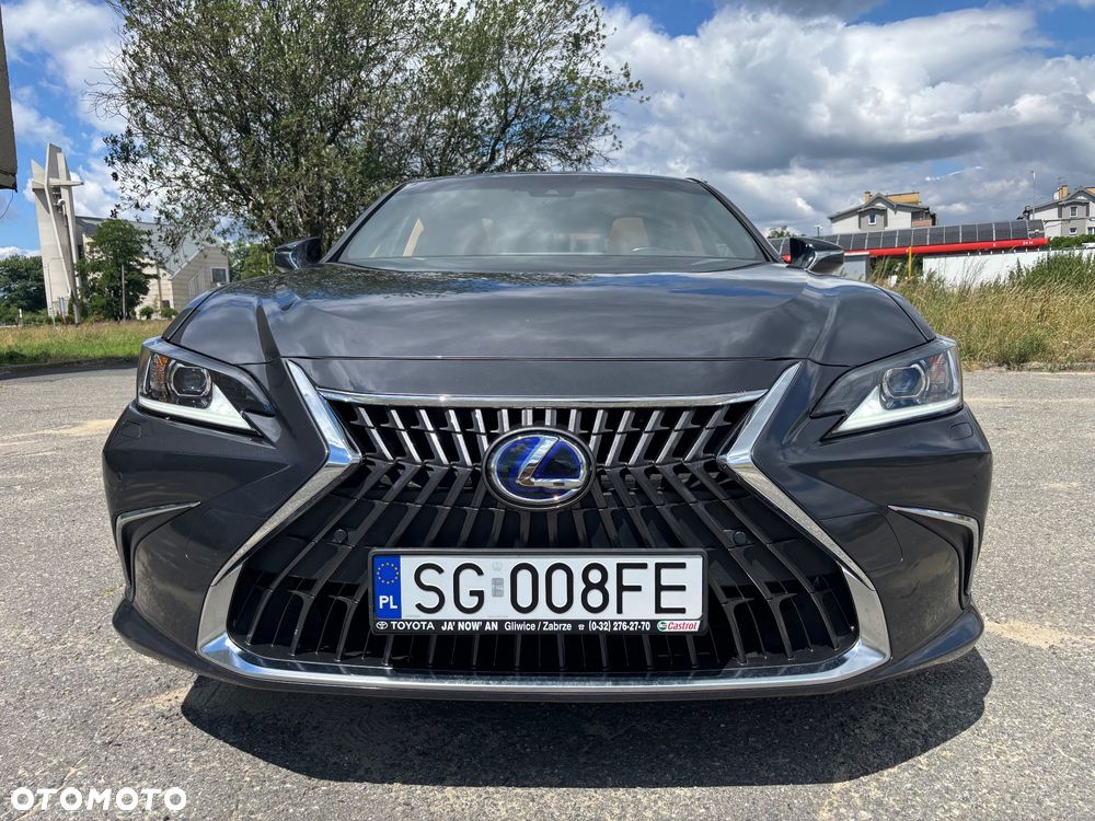 Lexus ES 300h Business Edition - 36