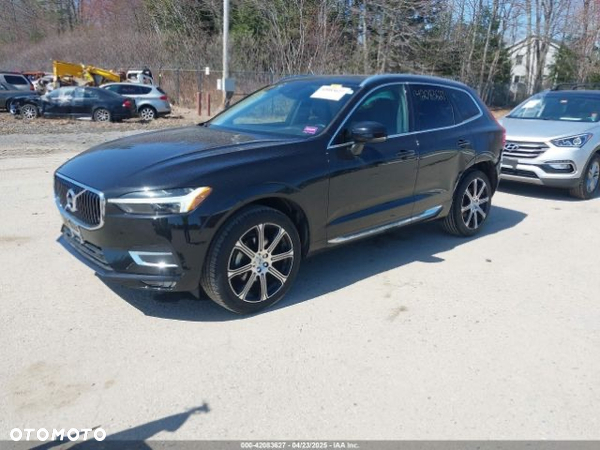 Volvo XC 60 T5 AWD Momentum