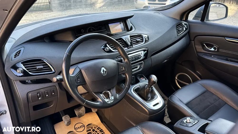 Renault Grand Scenic ENERGY dCi 130 Start & Stop Bose Edition - 22