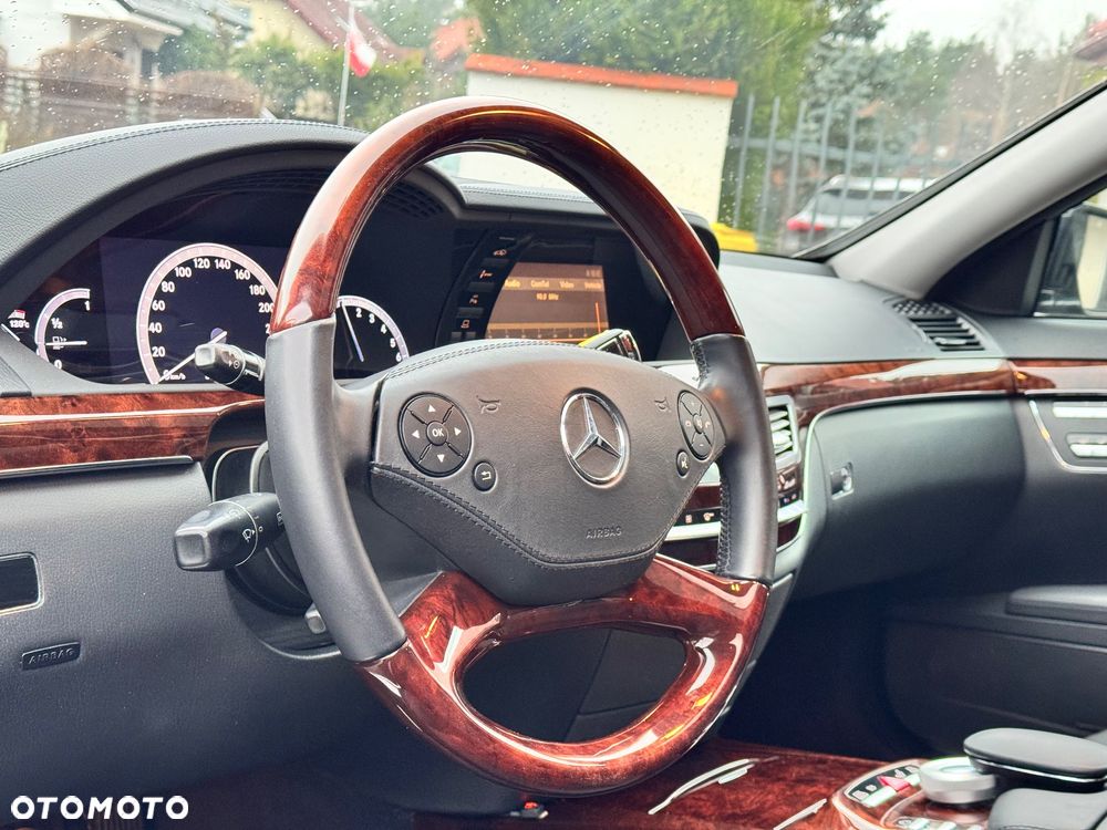 Mercedes-Benz Klasa S 400 HYBRID L - 35