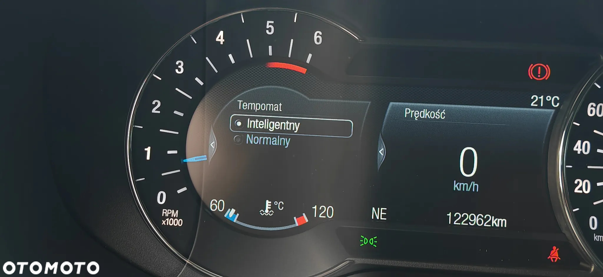 Ford S-Max 2.0 EcoBlue Titanium - 24