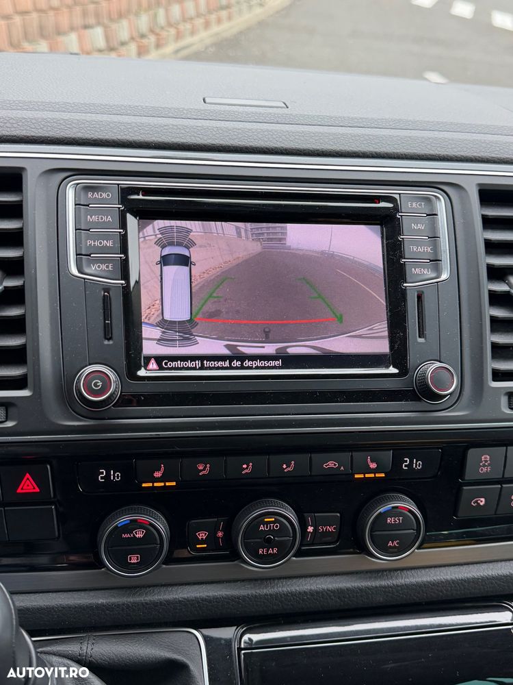 Volkswagen Multivan - 21