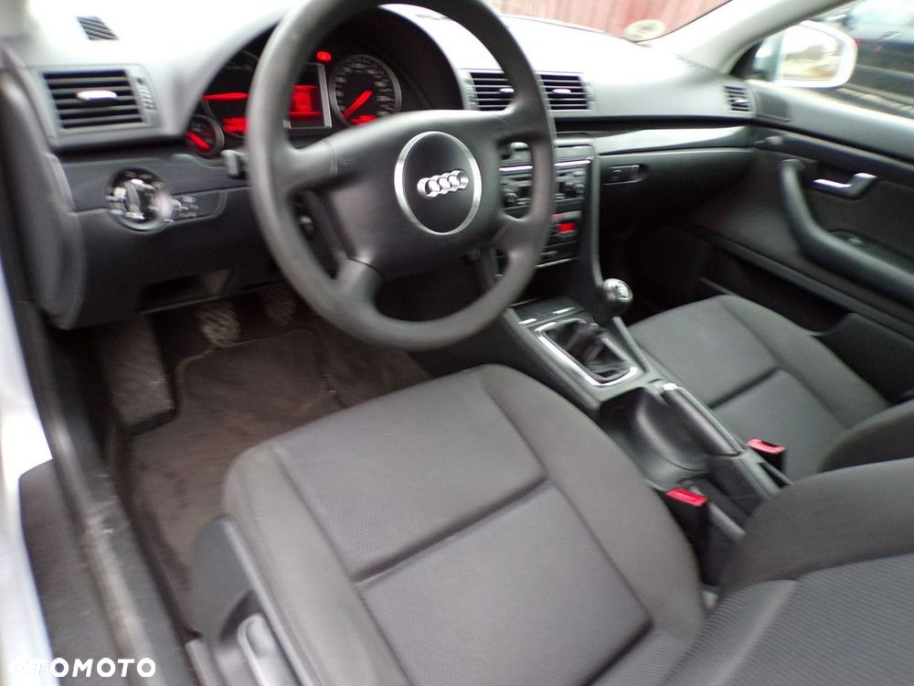 Audi A4 Avant - 14