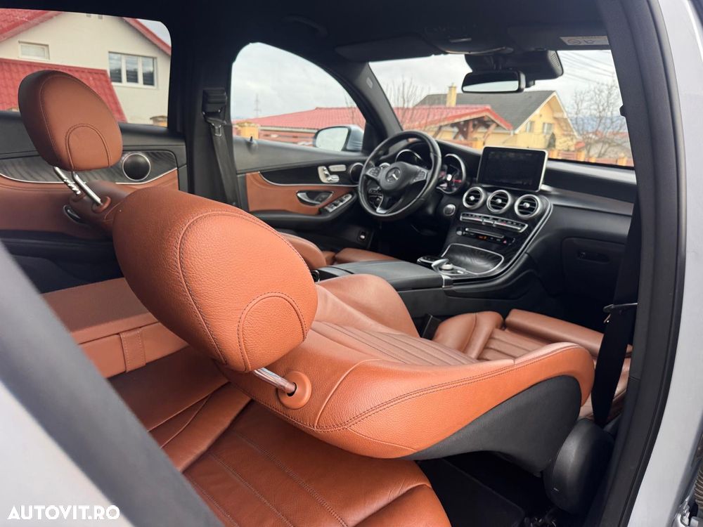 Mercedes-Benz GLC Coupe 250 d 4Matic 9G-TRONIC AMG Line - 10