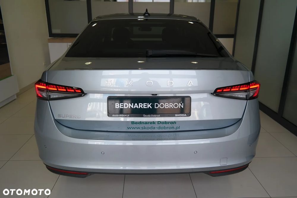 Skoda Superb 1.5 TSI mHEV DSG Selection - 8